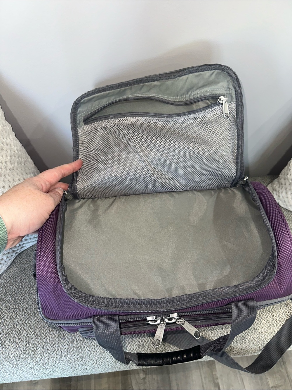 EUC eBags Purple Crew Cooler II - Picture 7 of 13